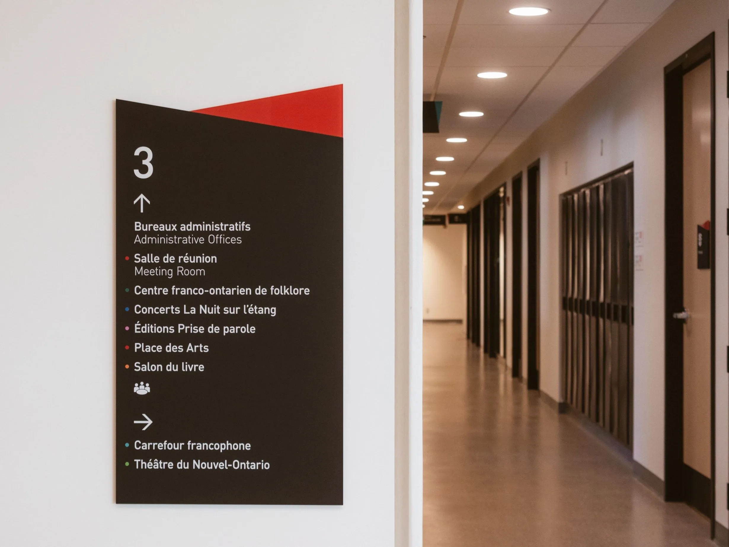 Floor wayfinding sign at Place des Arts
