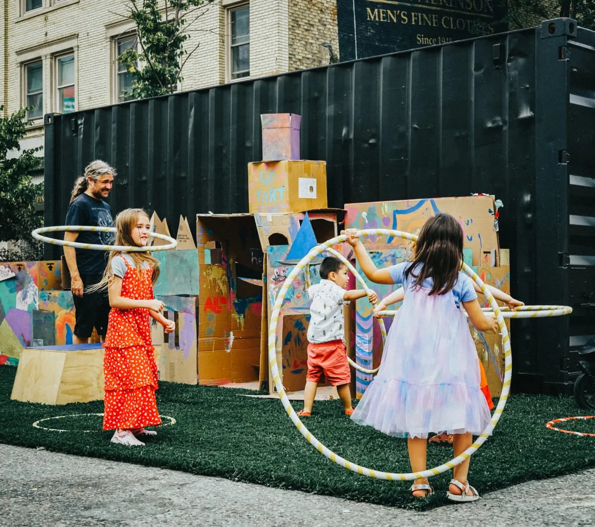 UpHere6_2023_Mockup_Kids-Photo.jpg