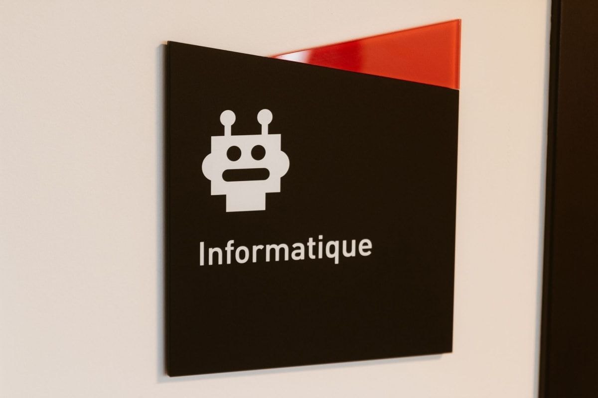 Room sign at Place des Arts